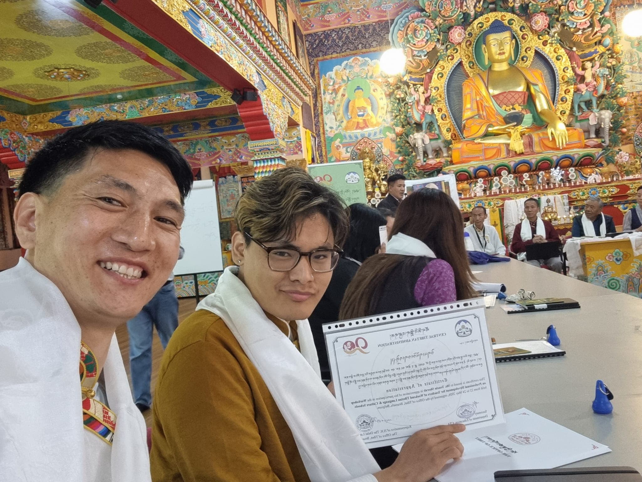 ༄༅། །སྦར་སིལ་སྐུ་ཚབ་དོན་ཁང་ནས་ཁྱབ་ཁོངས་བོད་ཀྱི་སྐད་ཡིག་དང་རིག་གཞུང་སློབ་གྲྭ་ཁག་བཅུའི་བོད་དགེ་རྣམས་པར་ཉིན་གྲངས་གསུམ་རིང་དགེ་རྒན་ཟབ་སྦྱོང་གོ་སྒྲིག་ཞུས་པ། image 2